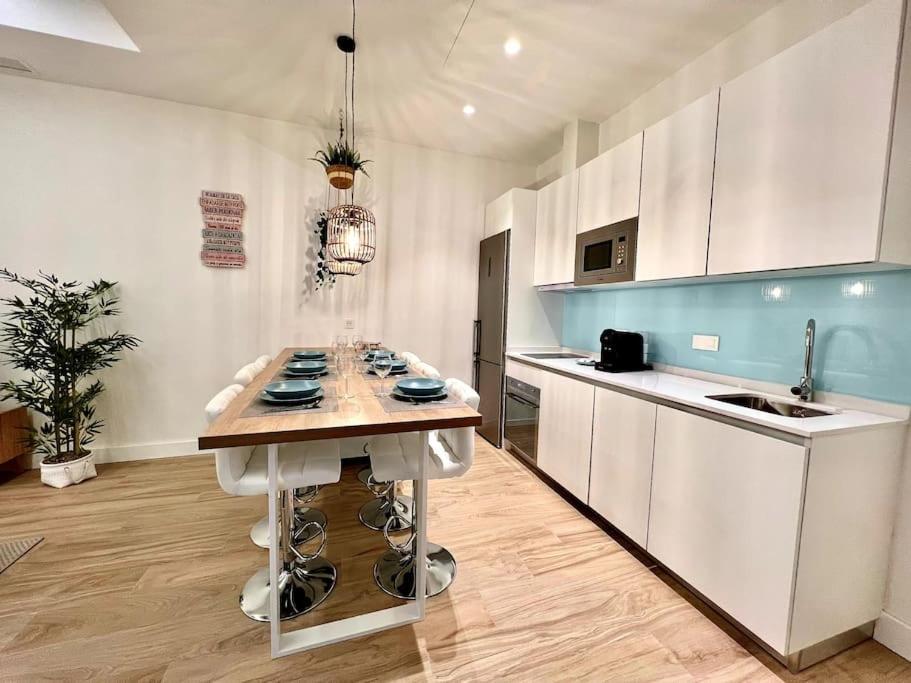 Auxiliadora Luxury Apartment Seville Exterior photo