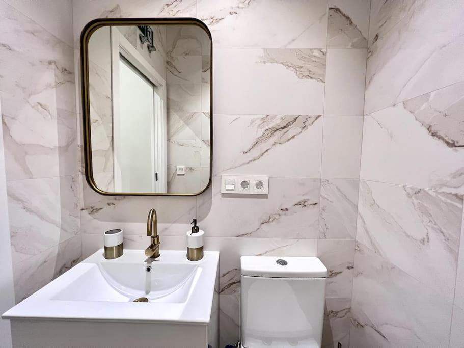 Auxiliadora Luxury Apartment Seville Exterior photo